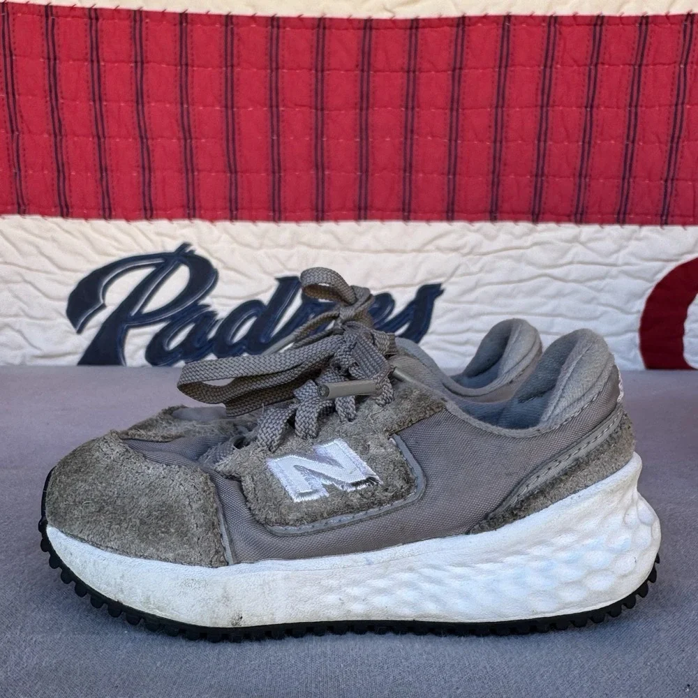 Size 6c -‎ New Balance Fresh Foam X70 V1 ISX70CA Gray Casual Shoes Sneakers